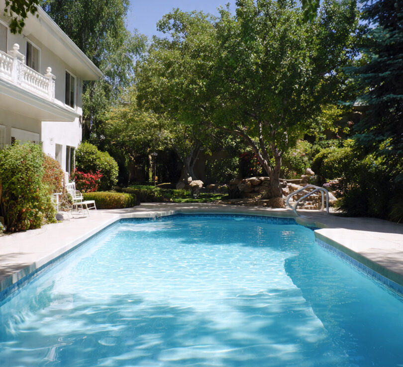 Must-Have Swimming Pool Supplies Online for Homes